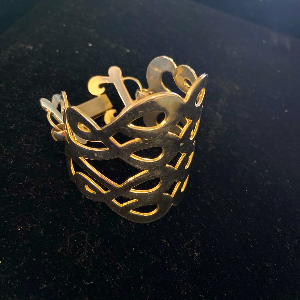 1960’s Style Cleo Style Cuff